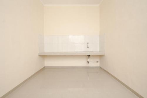 OYO Life 3531 Wisma Eka - image 4