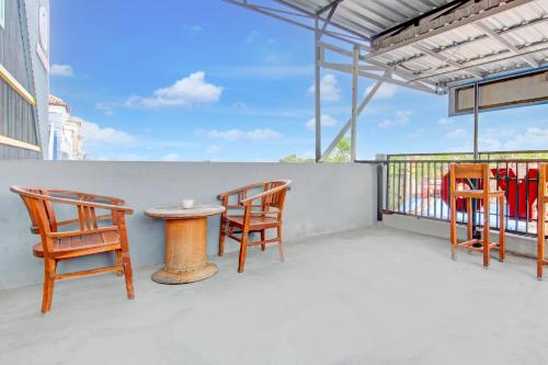 Lobby, Hotel O Prawirotaman Near Keraton Yogyakarta Formerly Paris Guesthouse near Rumah Sakit Khusus Bedah Rskb Ring Road Selatan