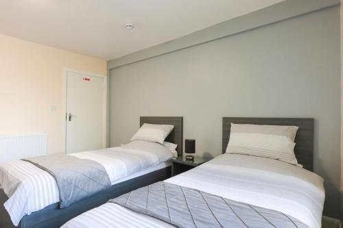 OYO Honeycroft Lodge - image 5