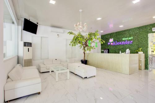 Lobby, Collection O Gambir Near Masjid Istiqlal Formerly Aleander Hotel in Pasar Baru