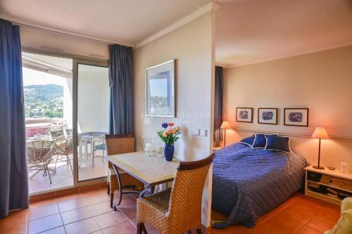 Studio apartment in Mandelieu La-Napoule