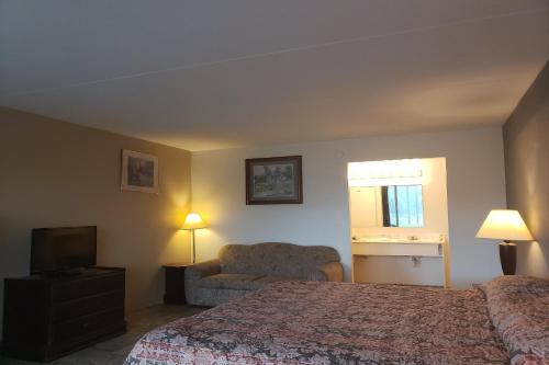 OYO Hotel Whitely City Hwy 27 KY - image 11