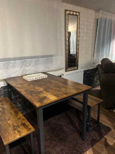 Зручності, 23 Chestnut Grove in Кейрнрайан