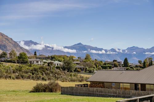 Four-Bedroom Holiday Home image 5