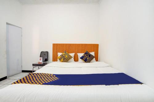 Budget Double Room image 9