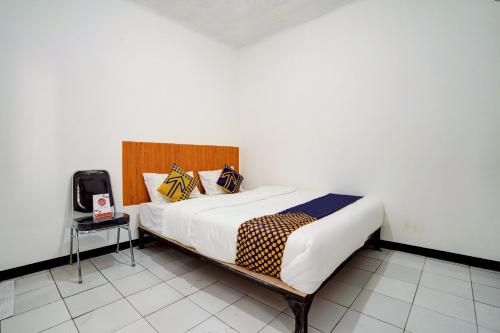 Budget Double Room image 6