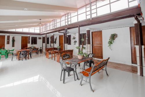 Fasilitas, OYO 741 Sierra Travellers Inn in Tagaytay