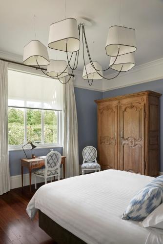 Book the Deluxe Queen Room Deluxe Queen Room