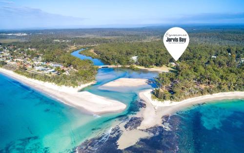Moona Beach House by Experience Jervis Bay