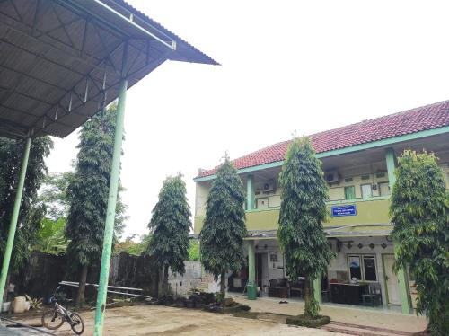 . OYO 90333 Wisma Tenang Jaya Syariah