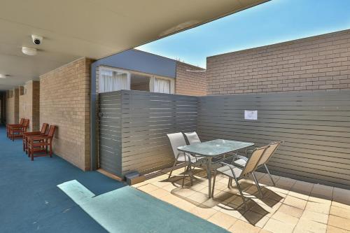 ทัศนียภาพภายนอกโรงแรม, Cottonwood Motor Inn in มิลดูร่า