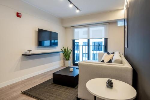 Black Swan1BR by Geko