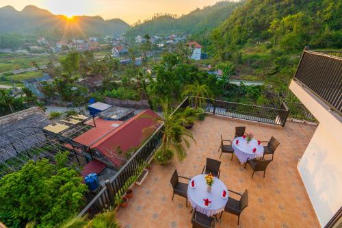 Rocky Mountain Homestay Cat Ba - 레스토랑