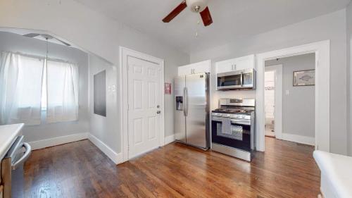 Chic Denver Family Retreat Free Parking & Prime Location in Cherry Creek
