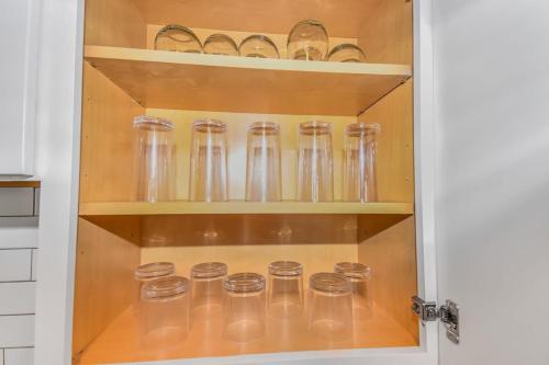 Stylish One-Bedroom Unit with Easy Ground Access