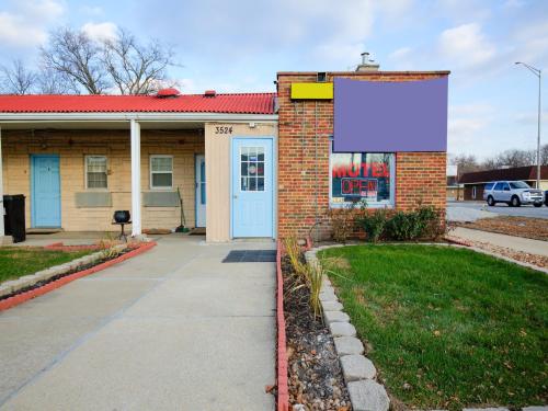 Hotel O Markham IL near Harvey/Tinley Park in Markham, USA