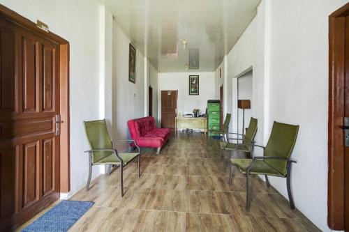 Lobby, Hotel O Karisma Residence in Balige