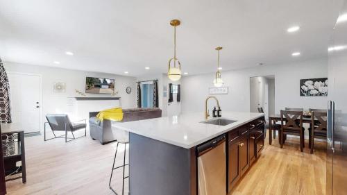 Spacious Family Retreat in Denver in 漢普登
