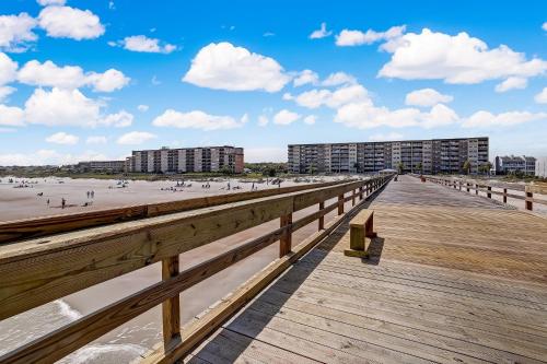 Oceanview Upper Unit Condo Oceanview Upper Unit Condo