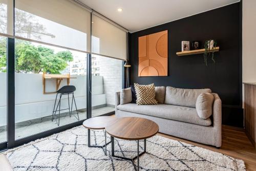 One-Bedroom Apartment image 6
