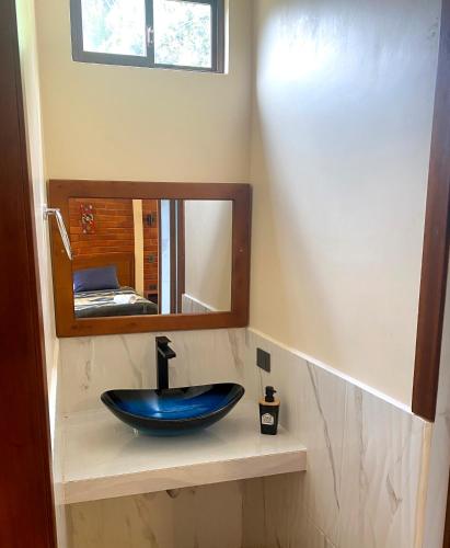 The Lookout Hideaway