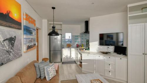 Klein-Hangklip Remote Mountain Studio Cottage in Rooiels