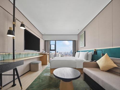 room detail thumbnail 1