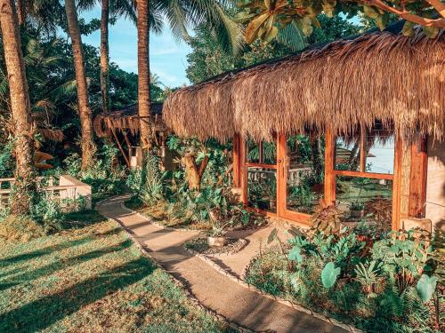 Voltants, ShakaBrah Beachfront Hostel in Siargao Island