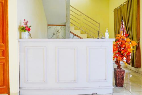 Lobi, Flagship 90723 Berlima Guest House Syariah in Malang