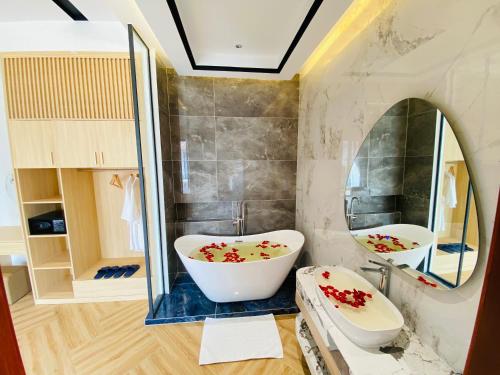 Kampot Hampton Villa Room Type - Deluxe King Room Kampot Hampton Villa Room Type - Deluxe King Room