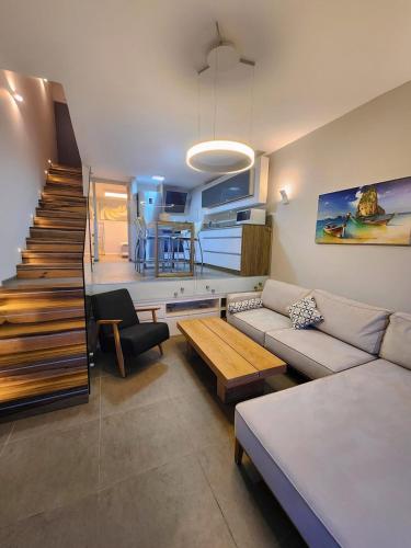 Seaview Serenity - OLD – khách sạn tại Nahariyya
