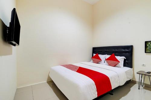 Hotel O River inn Malioboro Room Type - Deluxe Double Room