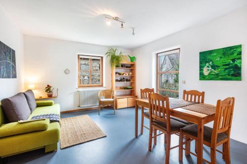 Superior One-Bedroom Apartment