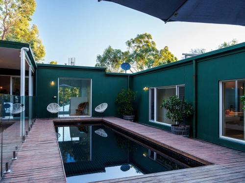 Signature Accommodation Montez House Pool Retreat