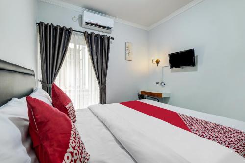 Standard Double Room image 3