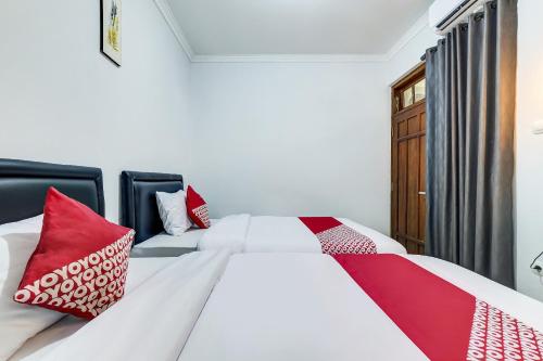 Standard Twin Room room in Capital O 90983 Harmony Easy Stay