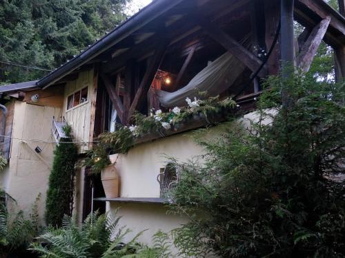 Wooden Chalet in the Alpine Commune of Taninges gîte à louer Mieussy