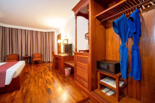 room detail thumbnail 0