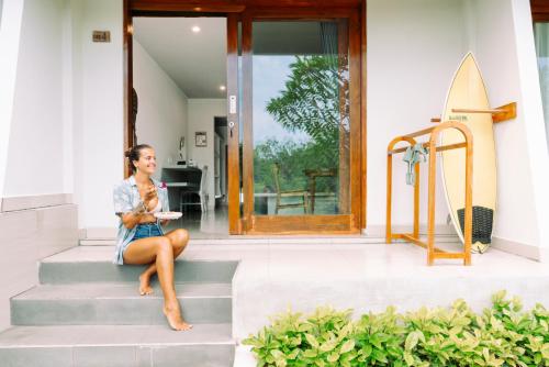 Bagus Ink Surf Camp – Uluwatu, CO