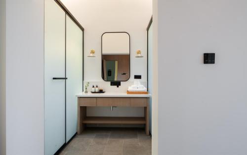 Double Room with Mountain View image 1