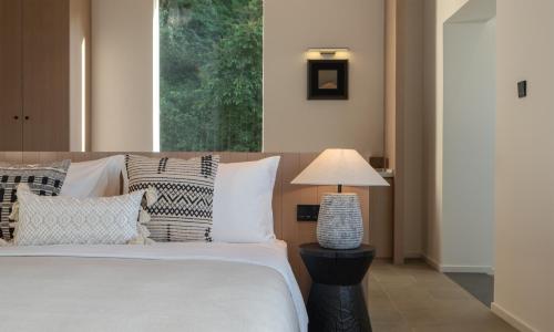 Double Room with Mountain View image 8