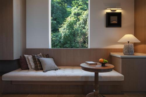 Double Room with Mountain View image 2