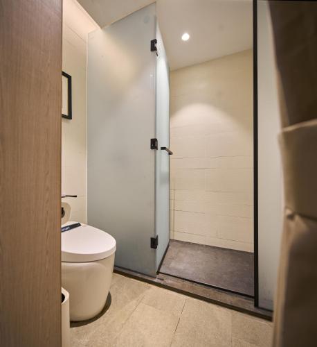 Double Room with Sea View image 1