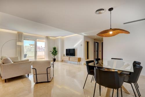 Aqua Apartments Marbella - image 8