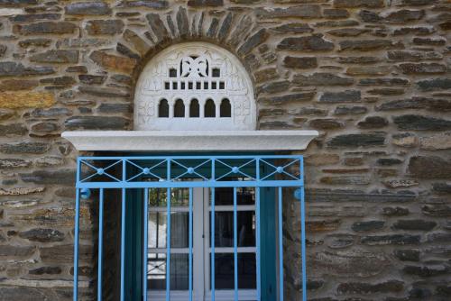 Tinos Grand Villa 6BR 15ppl Infinite Views Tinos Grand Villa 6BR 15ppl Infinite Views