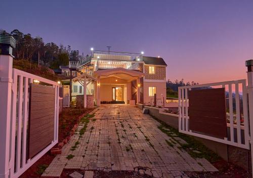 Exterior view, Vihani's Western Clouds by VOYE HOMES in Lovedale