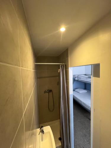 Hotel THEFFA in Marseille