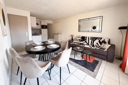 ห้องครัว, Malibu Village in กาเน-ต็อง-รุสซียง