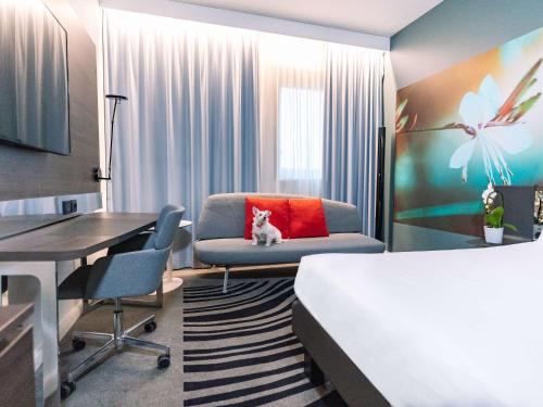 Executive Business Room