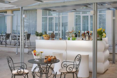 卡尔塔吉罗NH圣莫罗别墅酒店